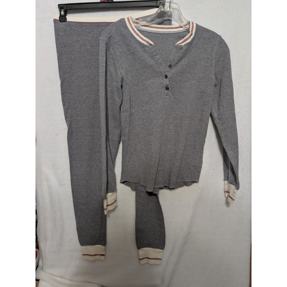 Warm Essentials by Cuddl Duds Gray Waffle Knit Henley Thermal Pajama Set Medium